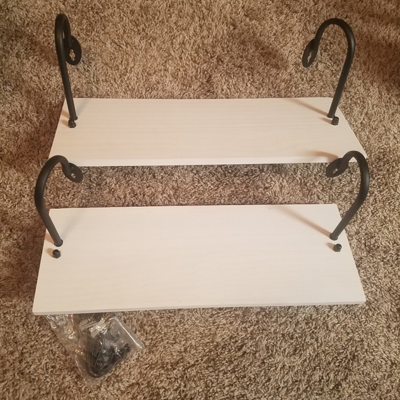 NWOB 2 Wall Shelves - Picture 6 of 7
